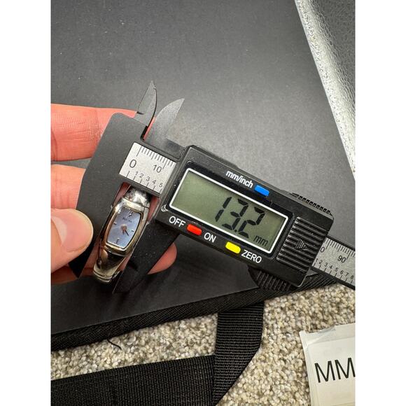 Bulova Quartz 96L98 Movement Ice Blue Dial Ladies Watch Silver Tone 13.2mm 6.5" - Picture 10 of 11